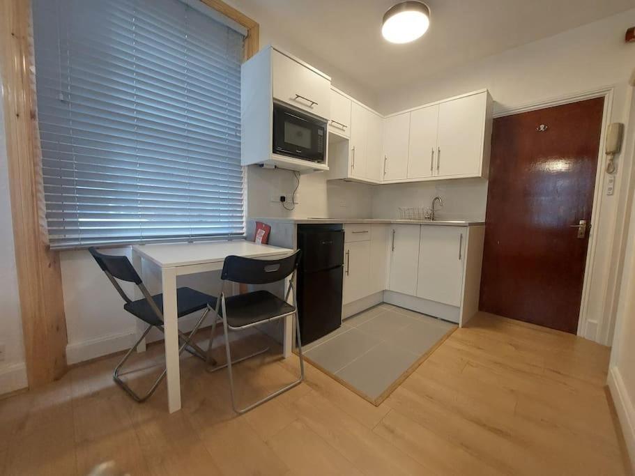 Newly Refurbished Studio London Luaran gambar